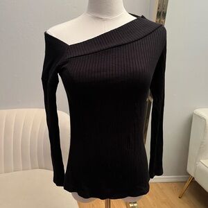 Michael Lauren Black Ribbed Knit Top